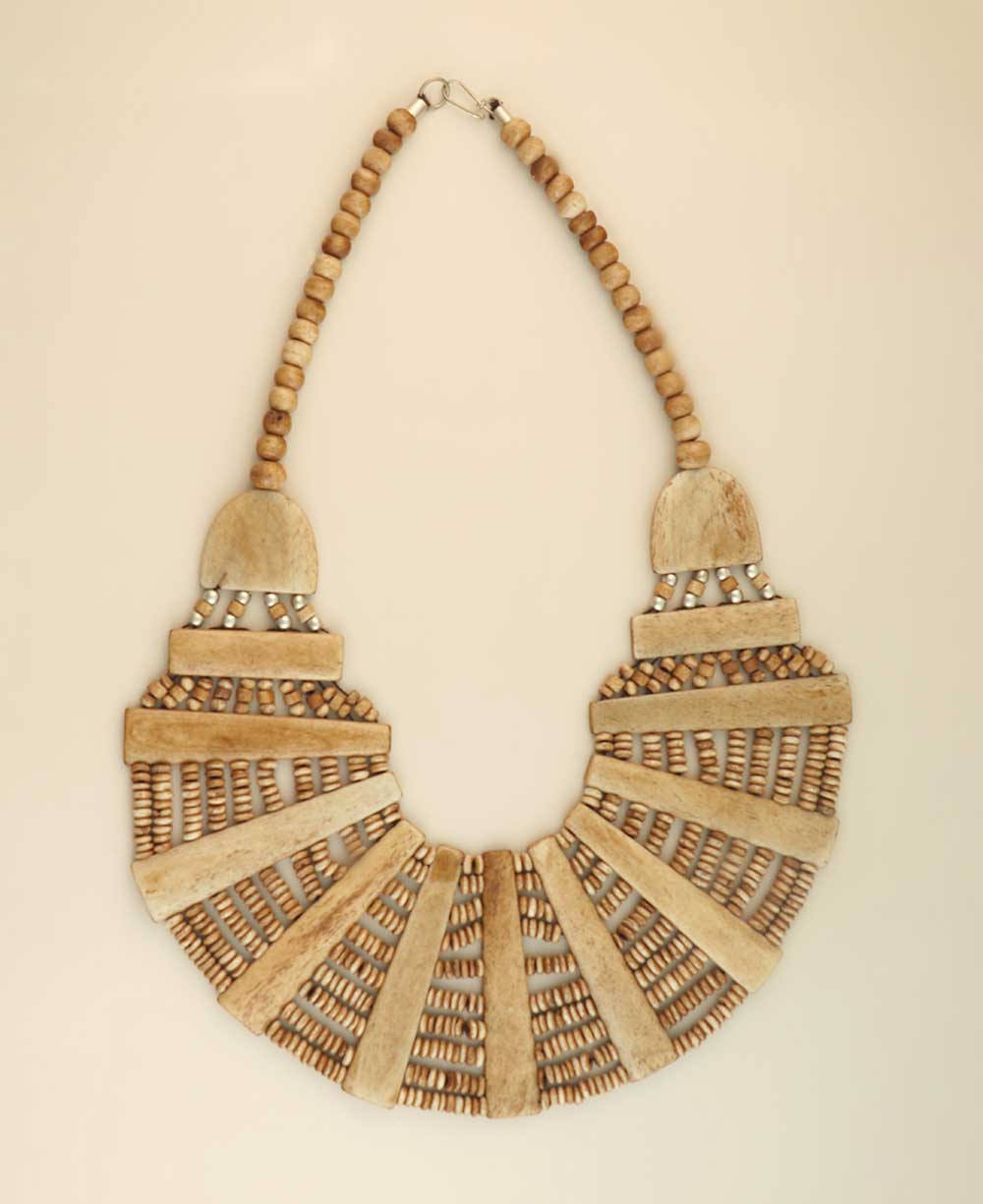 Beige tones bone fan bib necklace