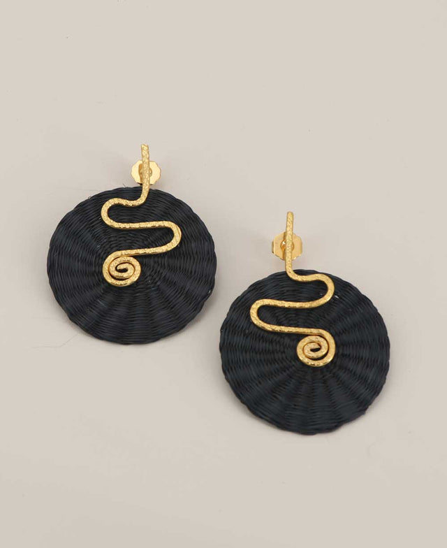 Colombian iraca palm earrings with gold plating