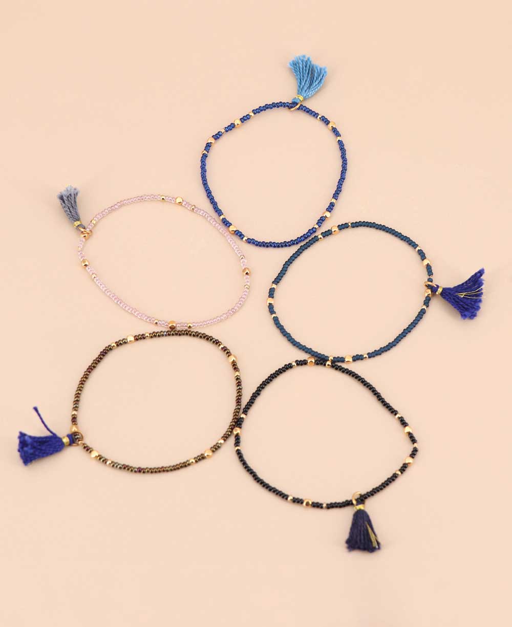 Elastic blue bead bracelet set