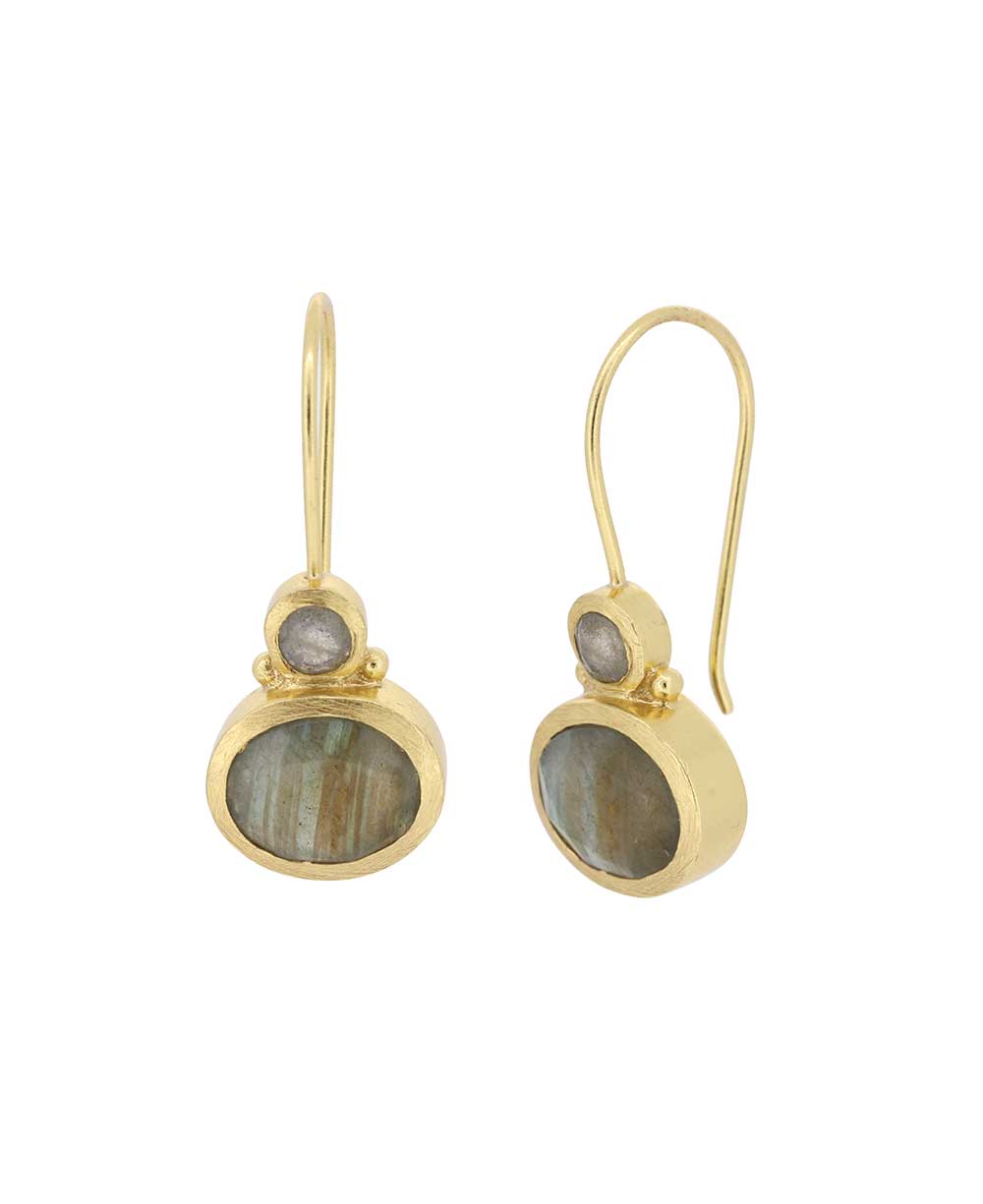 Artisanal gold-plated earrings with labradorite