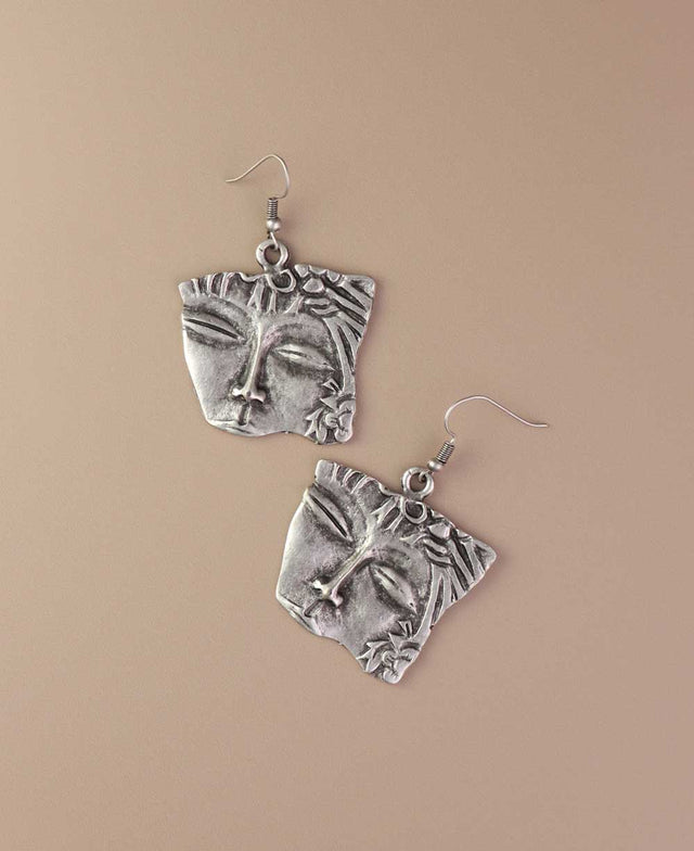 Elegant pewter art earrings