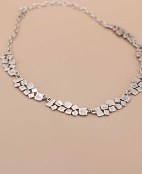 Adjustable square disc necklace